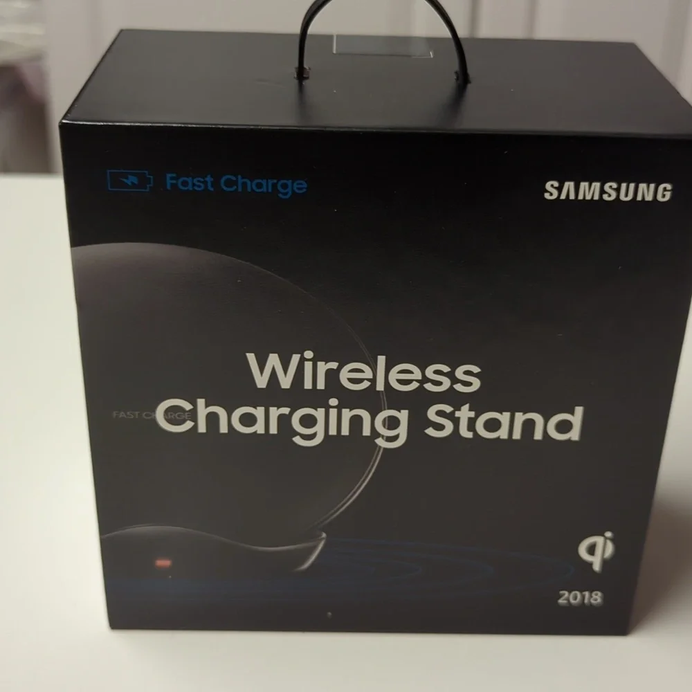 Samsung Wireless Charging Stand